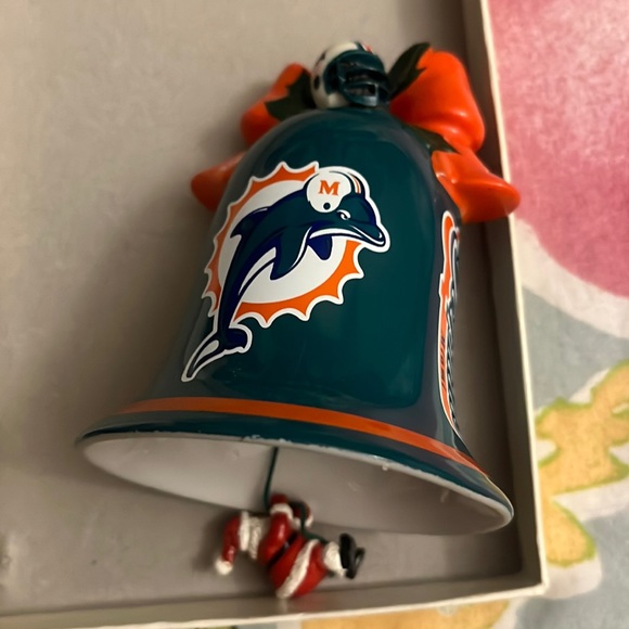Miami Dolphin’s Holiday Miami Dolphins Christmas Tree Decoration